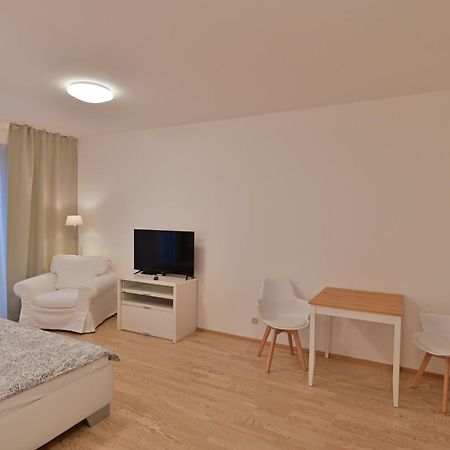 Garden Towers Apartment Prague Exterior photo