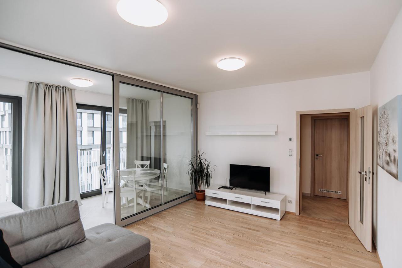 Garden Towers Apartment Prague Exterior photo