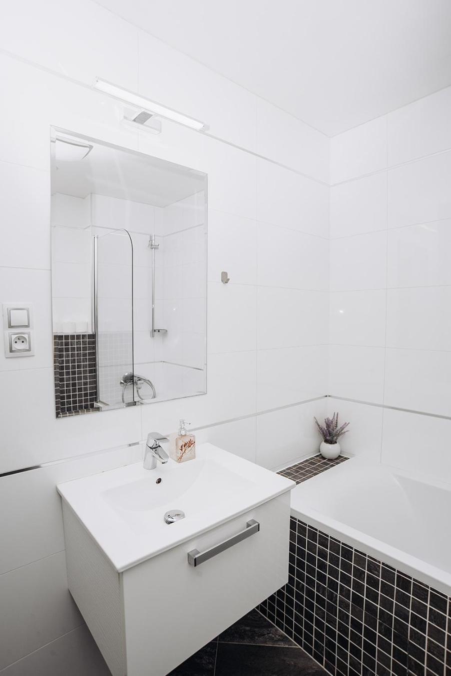Garden Towers Apartment Prague Exterior photo